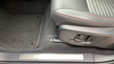 Land Rover Discovery Sport 1.5 P300e R-Dynamic HSE 5dr Auto [5 Seat] Station Wagon